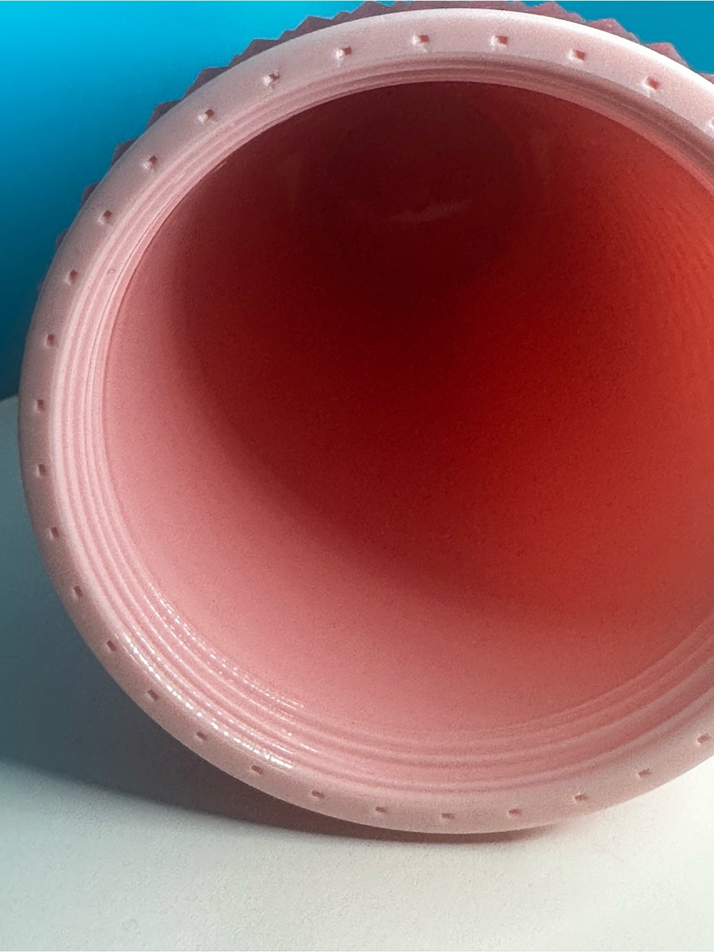 💗 Collector Favorite 2023 Release Starbucks Pink Studded Cup💗
✨NWT 24 oz Venti✨ - Picture 4 of 8